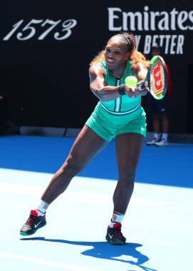 Melbourne, Avustralya - 23 Ocak 2019: 23 kez Grand Slam şampiyonu Serena Williams eylem onun çeyrek final maçında 2019 Avustralya Açık Melbourne park sırasında Amerika Birleşik Devletleri 
