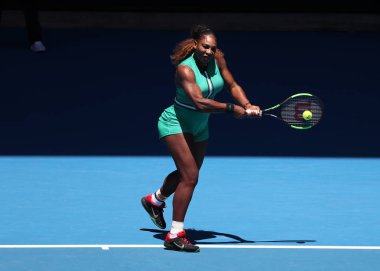 Melbourne, Avustralya - 23 Ocak 2019: 23 kez Grand Slam şampiyonu Serena Williams eylem onun çeyrek final maçında 2019 Avustralya Açık Melbourne park sırasında Amerika Birleşik Devletleri 