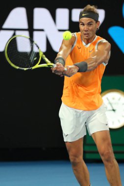 Melbourne, Avustralya - 24 Ocak 2019: 2019 Avustralya Açık Melbourne Park on yedi kez Grand Slam şampiyonu İspanya Rafael Nadal eylem sırasında onun yarı final maç