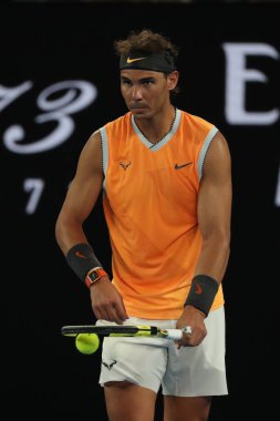 Melbourne, Avustralya - 24 Ocak 2019: 2019 Avustralya Açık Melbourne Park on yedi kez Grand Slam şampiyonu İspanya Rafael Nadal eylem sırasında onun yarı final maç