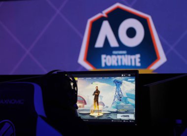 Melbourne, Avustralya - 27 Ocak 2019: Fortnite yaz Smash Avustralya Açık 2019 içinde Melbourne sırasında yüzlerce Fortnite oyuncular rekabet. Epic Games tarafından geliştirilen ve 2017 yılında yayımlanan bir online video oyunu Fortnite olduğunu