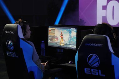 Melbourne, Avustralya - 27 Ocak 2019: Fortnite yaz Smash Avustralya Açık 2019 içinde Melbourne sırasında yüzlerce Fortnite oyuncular rekabet. Epic Games tarafından geliştirilen ve 2017 yılında yayımlanan bir online video oyunu Fortnite olduğunu