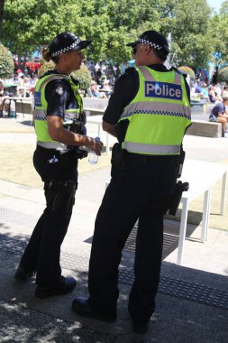 Melbourne, Avustralya - 22 Ocak 2019: Victoria polis memuru Olympic Park Melbourne'de güvenlik 2019 Avustralya Açık sırasında sağlama
