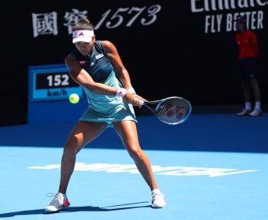 MELBOURNE, AUSTRALYA - 24 Ocak 2019: Grand Slam şampiyonu Japon Naomi Osaka, Melbourne Park 'taki 2019 Avustralya Açık' ta oynanan yarı final karşılaşmasında