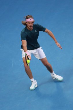 Melbourne, Avustralya - 24 Ocak 2019: Profesyonel tenis oyuncusu Stefanos Tsitsipas Yunanistan Avustralya Açık 2019 Melbourne Park onun yarı final maç sırasında eylem