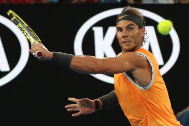 Melbourne, Avustralya - 24 Ocak 2019: 2019 Avustralya Açık Melbourne Park on yedi kez Grand Slam şampiyonu İspanya Rafael Nadal eylem sırasında onun yarı final maç