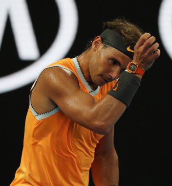 Melbourne, Avustralya - 24 Ocak 2019: 2019 Avustralya Açık Melbourne Park on yedi kez Grand Slam şampiyonu İspanya Rafael Nadal eylem sırasında onun yarı final maç