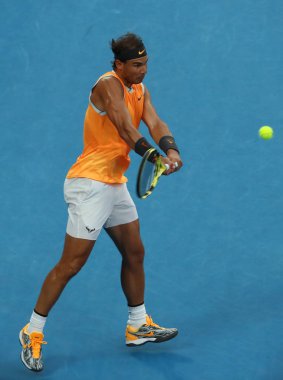Melbourne, Avustralya - 24 Ocak 2019: 2019 Avustralya Açık Melbourne Park on yedi kez Grand Slam şampiyonu İspanya Rafael Nadal eylem sırasında onun yarı final maç