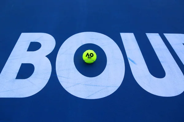 メルボルン公園のテニス センターで全豪オープンのロゴとウィルソン テニス ボールとロッド レーバー アリーナでメルボルン オーストラリア 2019 メルボルンの象徴的な記号 — ストック写真