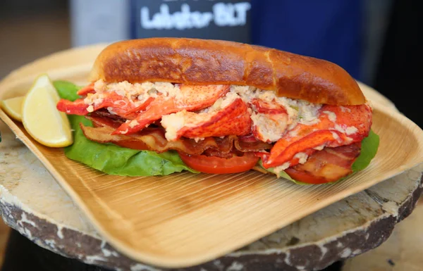 Lobster Roll Served Restaurant — Stock Photo, Image