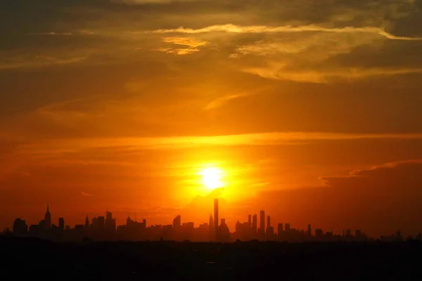 New York City Skyline Panorama Bij Zonsondergang — Stockfoto