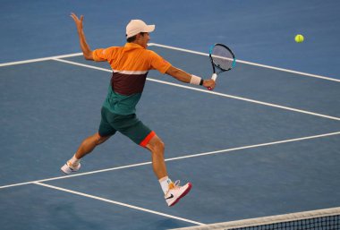 Melbourne, Avustralya - 21 Ocak 2019: Profesyonel tenis oyuncusu Kei Nishikori Japonya'nın onun turda 2019 Avustralya Açık Melbourne Park 16 maçın başında