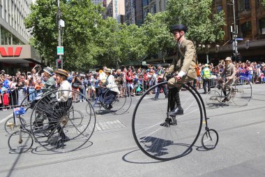 Melbourne, Avustralya-26 Ocak 2019: Victoria üyeleri Vintage Cycle Club Melbourne 2019 Avustralya Day Parade katılmak