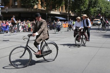 Melbourne, Avustralya-26 Ocak 2019: Victoria üyeleri Vintage Cycle Club Melbourne 2019 Avustralya Day Parade katılmak