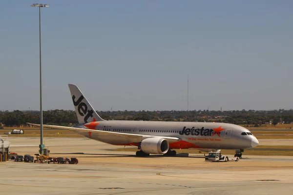 Melbourne Australië Januari 2019 Jetstar Vliegtuig Asfalt Melbourne International Airport — Stockfoto