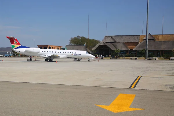 Mpumalanga Sudáfrica Octubre 2018 Airlink Jet Asfalto Aeropuerto Internacional Kruger —  Fotos de Stock