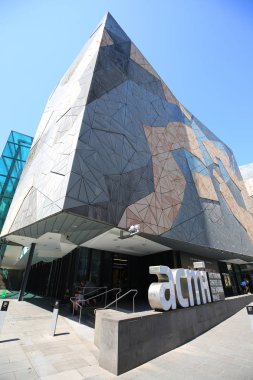 Melbourne, Avustralya - 22 Ocak 2019: Melbourne'deki Federasyon Meydanı'nda Avustralya Hareketli Görüntü Merkezi. Yerel halk ve ziyaretçiler için popüler site, aynı zamanda Fed Meydanı olarak bilinen 2002 yılında açıldı