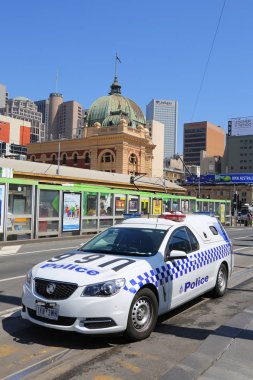 Melbourne, Avustralya - 22 Ocak 2019: Victoria Polisi Melbourne, Avustralya'da güvenlik sağlıyor