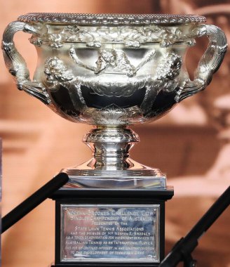 Melbourne, Avustralya - 23 Ocak 2019: Norman Brooks Challenge Cup Grand Slam şampiyonu Rod Laver Melbourne'de düzenlenen 2019 Avustralya Açık tenis şampiyonasında basın toplantısında.