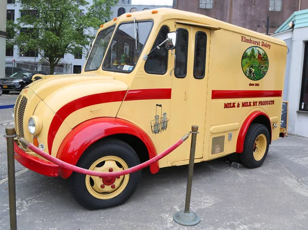 Brooklyn New York Maggio 2019 Camion Consegna Vintage Elmhurst Dairy — Foto Stock