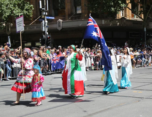 澳大利亚墨尔本 2019年1月26日 澳大利亚维多利亚伊朗青年协会会员参加2019年墨尔本澳大利亚日游行 — 图库照片
