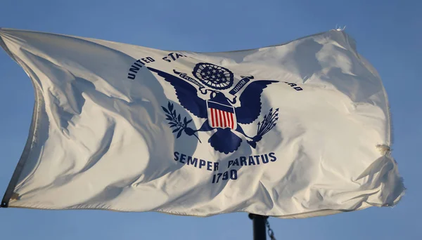 Vlajka Pobřežní Stráže Spojených Států Amerických — Stock fotografie