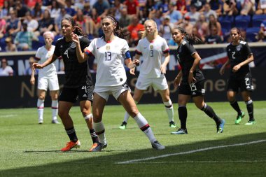 Harrison, Nj - 26 Mayıs 2019: ABD Kadın Milli Futbol Takımı kaptanı Alex Morgan, Red Bull Arena'da düzenlenen 2019 Kadınlar Dünya Kupası hazırlıkları kapsamında Meksika ile oynanan hazırlık maçında #13 
