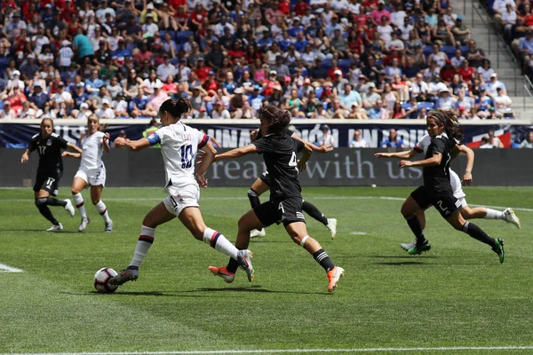 ハリソン ニュージャージー州 2019年5月26日 米国女子代表キャプテンのカーリ ロイド レッドブルアリーナで2019女子ワールドカップの準備としてメキシコとの親善試合中にアクションを起こしました — ストック写真