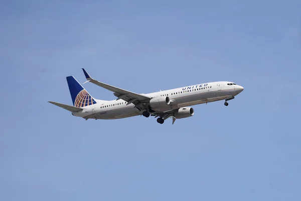 Newark New Jersey Maja 2019 United Airlines Boeing 737 Malejąco — Zdjęcie stockowe
