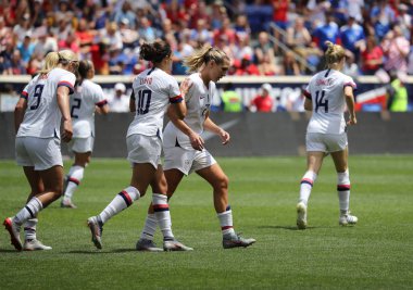 Harrison, NJ-26 Mayıs 2019: ABD kadın milli futbol takımı, Harrison, NJ. USA 2019 kadın Dünya Kupası için hazırlık olarak Meksika karşı dost oyun sırasında puan gol kutluyor 3-0