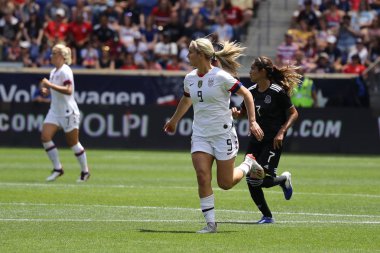 Harrison, Nj - 26 Mayıs 2019: ABD Kadın Milli Futbol Takımı'nın orta saha oyuncusu Lindsey Horan, Harrison, Nj'de düzenlenen 2019 Kadınlar Dünya Kupası'na hazırlık olarak Meksika ile oynanan hazırlık maçında #9