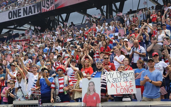 Harrison Mai 2019 Fußballfans Unterstützen Fussballnationalmannschaft Der Frauen Red Bull — Stockfoto