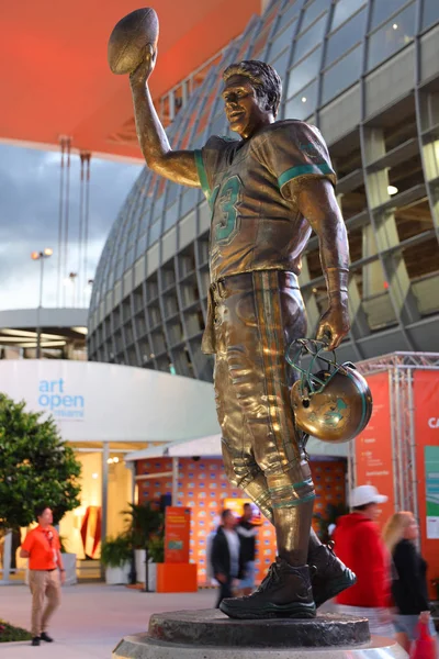 Miami Gardens Florida Março 2019 Estátua Quarterback Hall Fame Dolphins — Fotografia de Stock