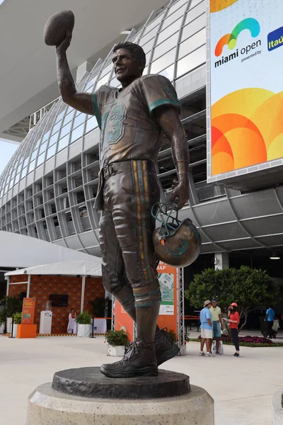 Miami Gardens Florida März 2019 Statue Hall Fame Dolphins Quarterback — Stockfoto