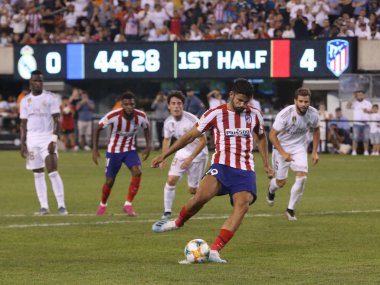 East Rutherford, Nj - 26 Temmuz 2019: #19 Atletico de Madrid'den Diego Costa, Metlife stadyumunda düzenlenen 2019 Uluslararası Şampiyonlar Kupası'nda Real Madrid'e karşı penaltı atışları yaptı.