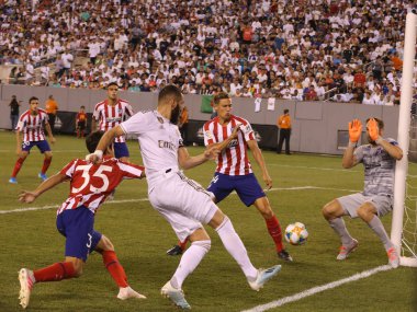 East Rutherford, Nj - 26 Temmuz 2019: Real Madrid'den Karim Benzema, Metlife stadyumunda düzenlenen 2019 Uluslararası Şampiyonlar Kupası'nda Atletico de Madrid ile oynanan maçta #9. Real Madrid 3-7 kaybetti