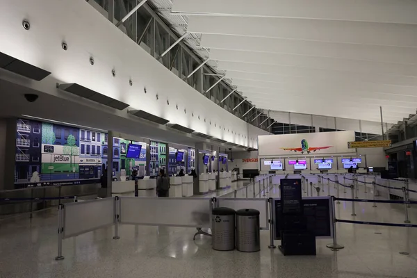 New York Březen 2019 Uvnitř Jetblue Terminal Mezinárodním Letišti Johna — Stock fotografie