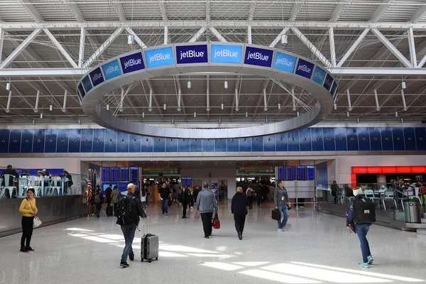 New York Březen 2019 Uvnitř Jetblue Terminal Mezinárodním Letišti Johna — Stock fotografie