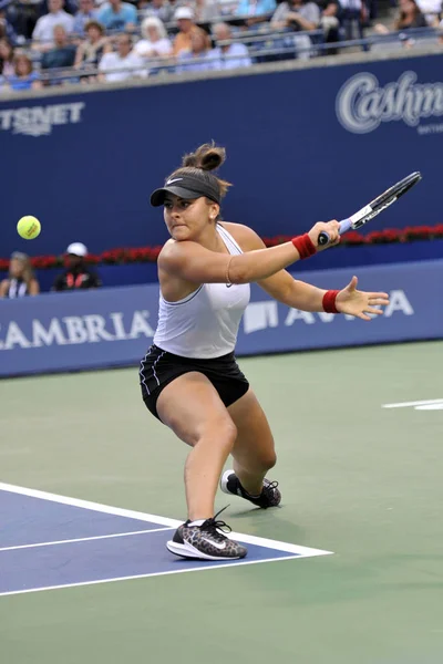 Toronto Kanada Sierpnia 2019 Profesjonalny Tenisista Bianca Andreescu Kanady Akcji — Zdjęcie stockowe
