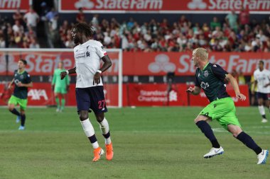 New York - 24 Temmuz 2019: Liverpool Fc'den Forvet Divock Ogiri (27), New York Yankees Stadyumu'nda oynanan 2019 Western Union Cup maçında Sporting Cp'ye karşı mücadele ediyor