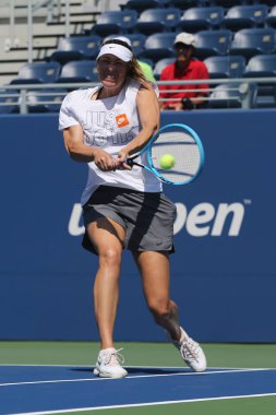 New York - 20 Ağustos 2019: New York'taki Billie Jean King Ulusal Tenis Merkezi'nde 2019 Abd Açık'ta Rusya'dan beş kez Grand Slam Şampiyonu Maria Sharapova