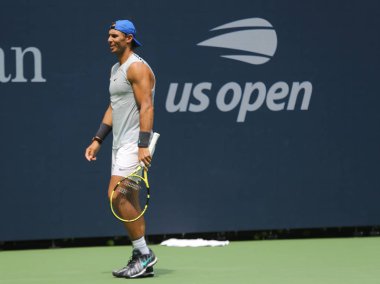 New York - 20 Ağustos 2019: Billie Jean King Ulusal Tenis Merkezi'nde düzenlenen 2019 Abd Açık'ta İspanya'nın 18 grand slam şampiyonu Rafael Nadal
