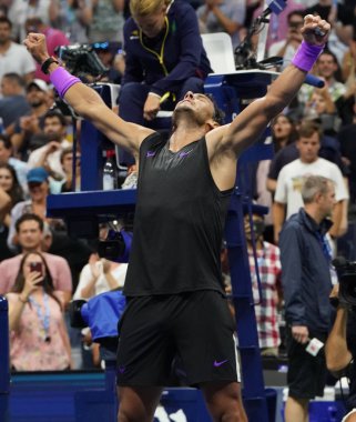 New York - 2 Eylül 2019: Grand Slam şampiyonu İspanyol Rafael Nadal, Billie Jean King Ulusal Tenis Merkezi'nde oynanan 2019 Abd Açık 16 turundan sonra Marin Ciliç'e karşı zaferini kutladı