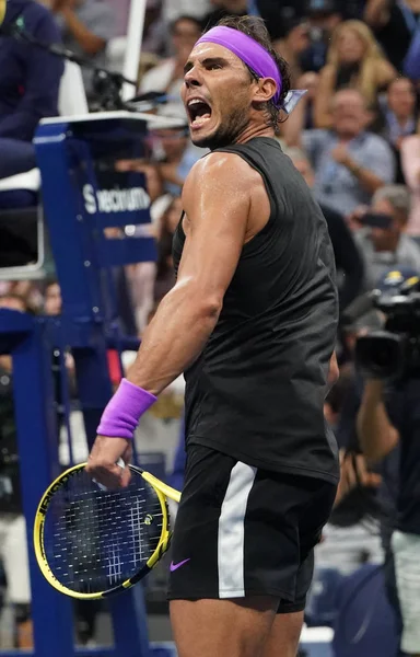 New York - 2 Eylül 2019: Grand Slam şampiyonu İspanyol Rafael Nadal, Billie Jean King Ulusal Tenis Merkezi'nde oynanan 2019 Abd Açık 16 turundan sonra Marin Ciliç'e karşı zaferini kutladı