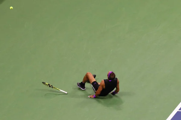 2019年9月8日 2019年美国网球公开赛冠军 西班牙的拉斐尔 纳达尔在纽约比利 金国家网球中心举行的决赛中战胜达尼埃尔 梅德韦杰夫 — 图库照片
