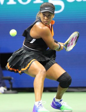 New York - 31 Ağustos 2019: Grand Slam Şampiyonu Japon Naomi Osaka, Billie Jean King Ulusal Tenis Merkezi'nde 2019 Abd Açık üçüncü tur maçında 