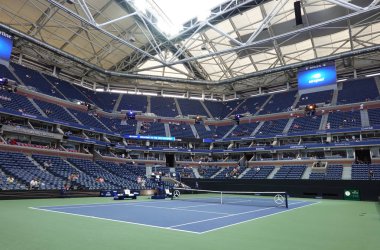 New York - 3 Eylül 2019: Billie Jean King Ulusal Tenis Merkezi'nde Arthur Ashe Stadyumu 2019 Abd Açık maçı sırasında New York'ta