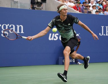 New York - 31 Ağustos 2019: Profesyonel tenisçi Alexander Zverev, Billie Jean King Ulusal Tenis Merkezi'nde 2019 Abd Açık üçüncü tur maçında almanya'nın en iyi oyuncusu 