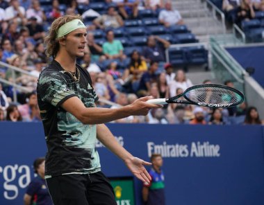 New York - 31 Ağustos 2019: Profesyonel tenisçi Alexander Zverev, Billie Jean King Ulusal Tenis Merkezi'nde 2019 Abd Açık üçüncü tur maçında almanya'nın en iyi oyuncusu 