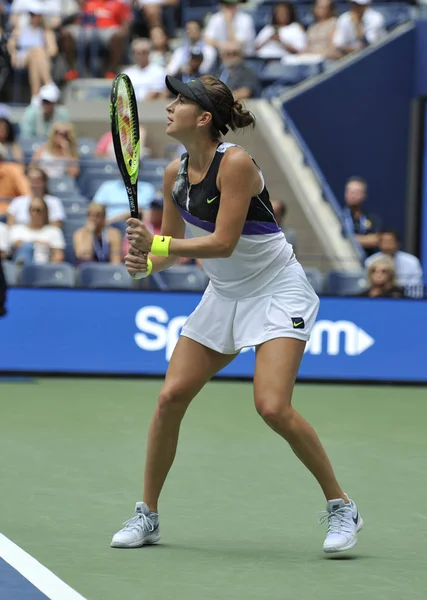 2019年9月4日 瑞士职业网球选手Belinda Bencic在纽约Billie Jean King国家网球中心举行的2019年美国公开赛四分之一决赛中上场 — 图库照片